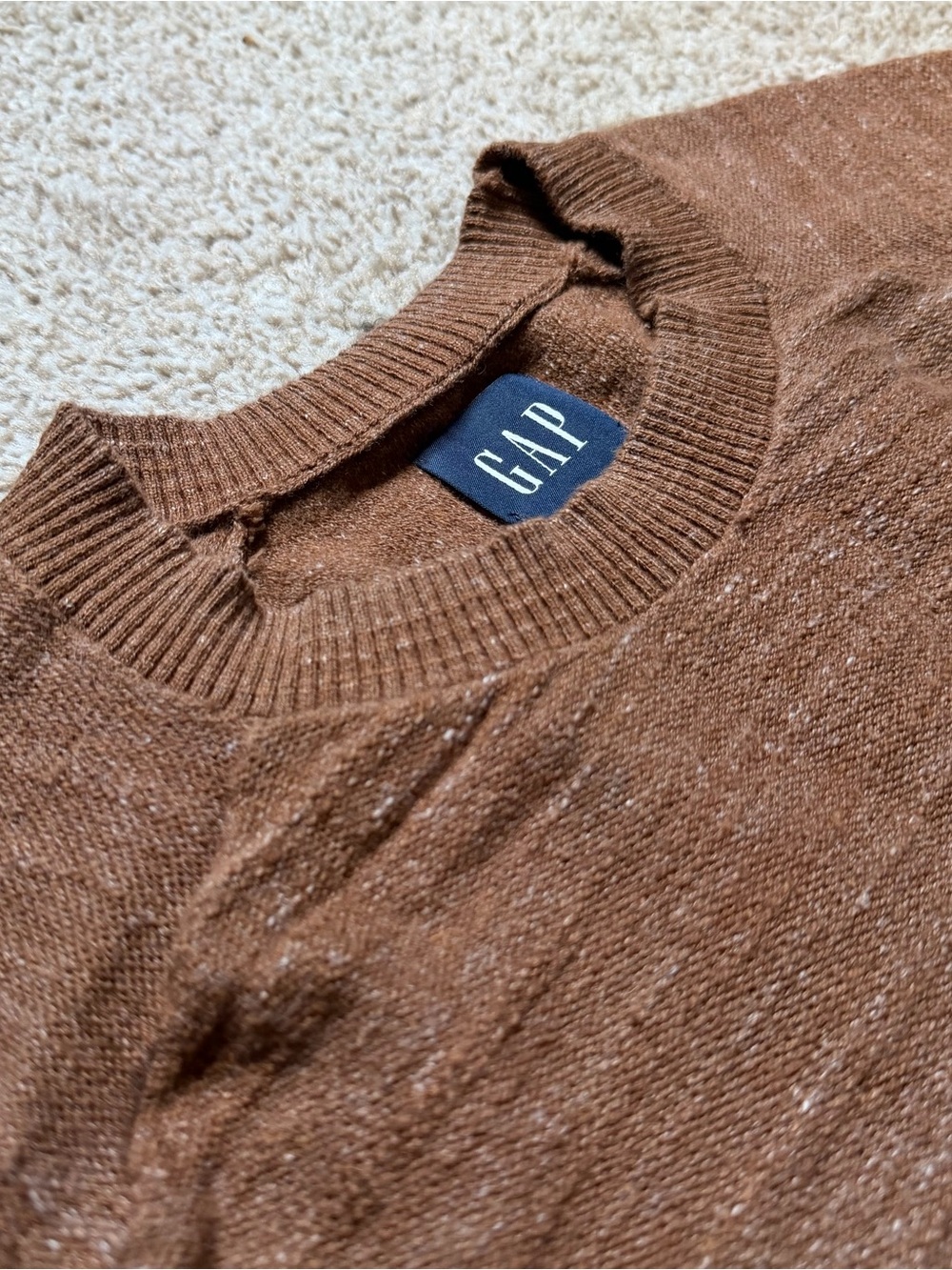 Gap Men’s 100% Cotton Crewneck Sweater Rust Brown M Medium Pullover Long Sleeve - Picture 3 of 10